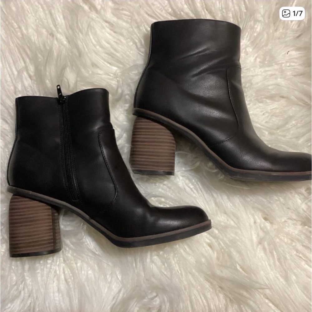 Korks Black Vegan Ankle Booties